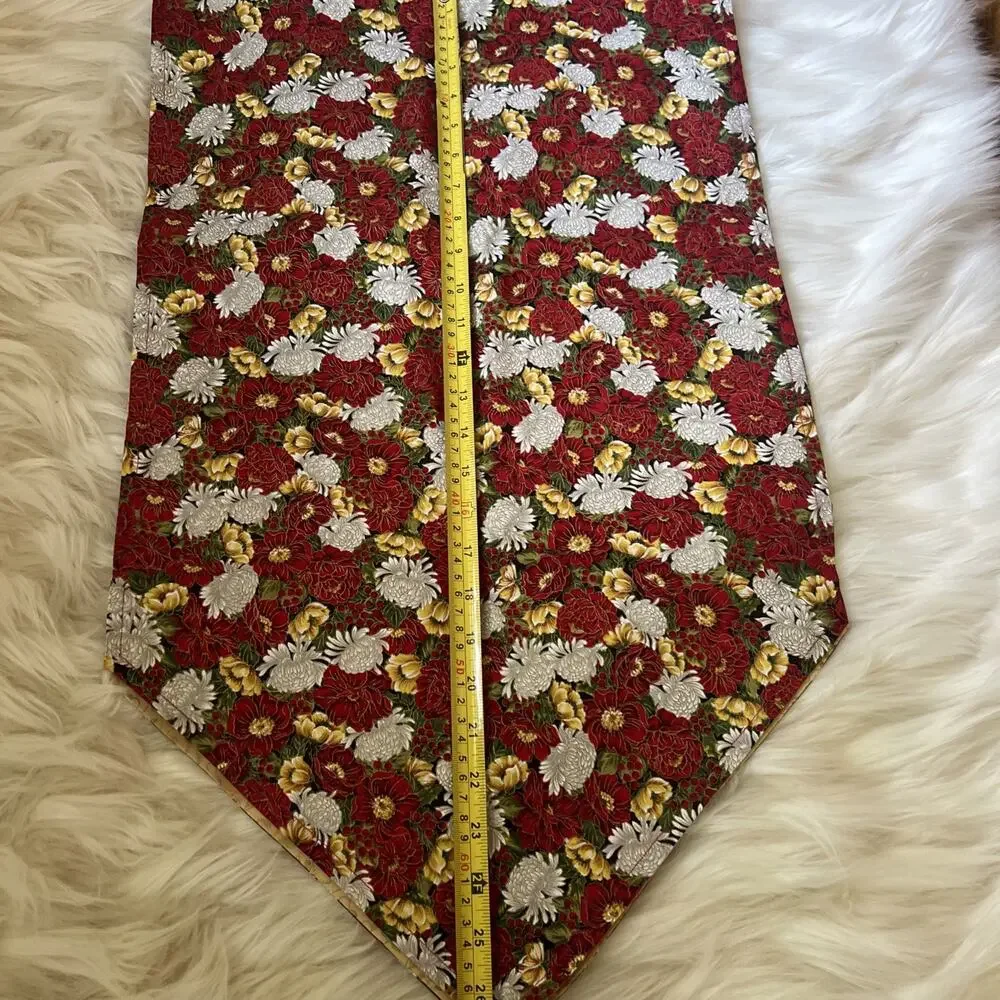 Beautiful Reversible Christmas Floral Table Runner 54” x 16” Gold Accent NWOT
